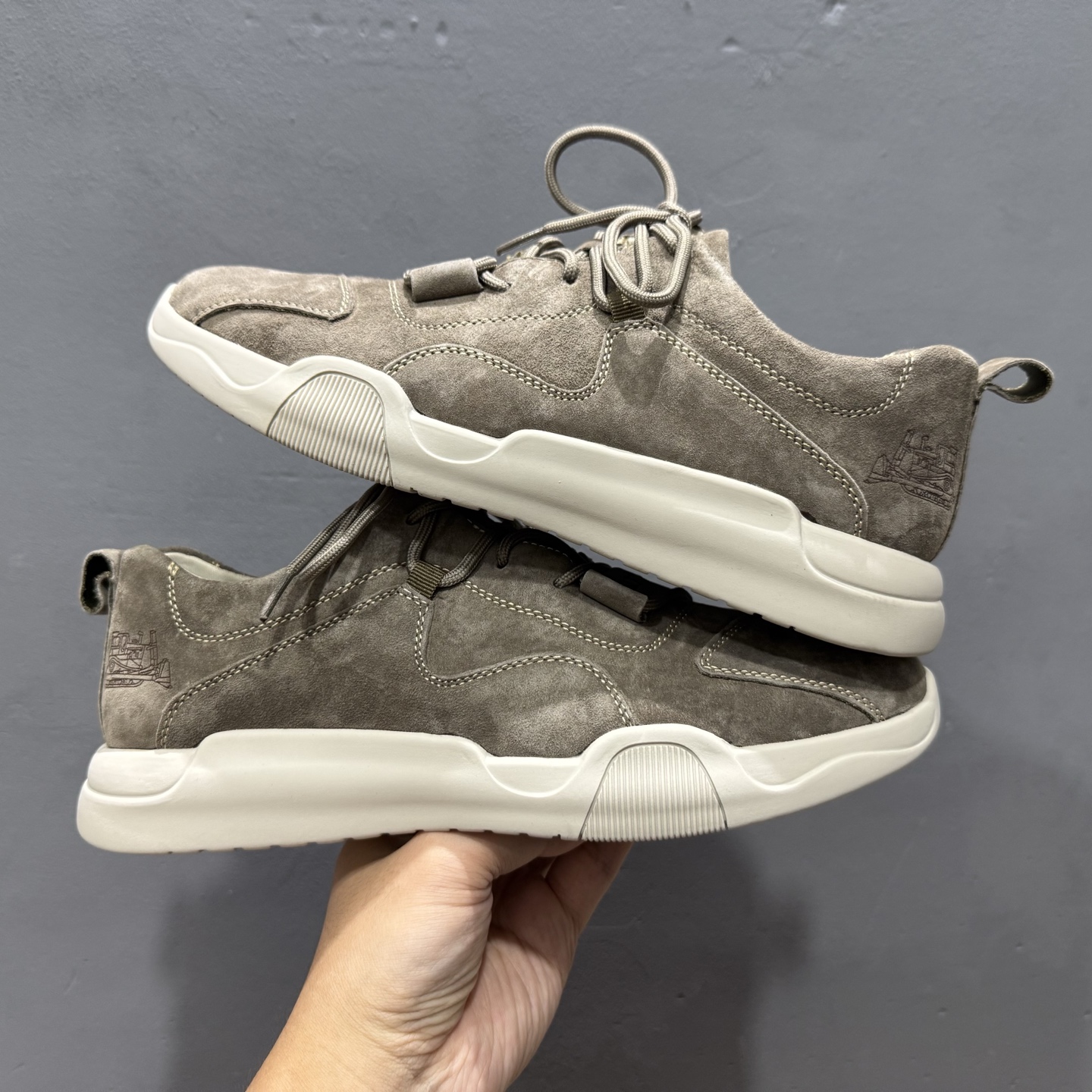 25秋冬款CAT/卡特 经典百搭户外低帮休闲工装靴 717336