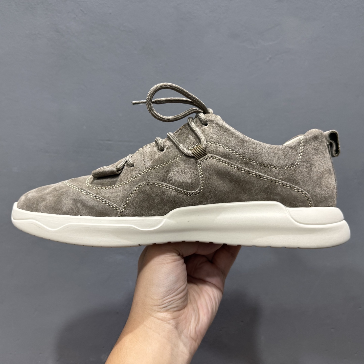 25秋冬款CAT/卡特 经典百搭户外低帮休闲工装靴 717336