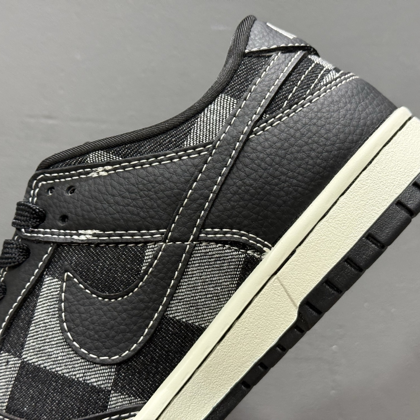 Nike SB Dunk Low Sup联名 黑灰格调 高端定制 低帮休闲板鞋 SC0601-462