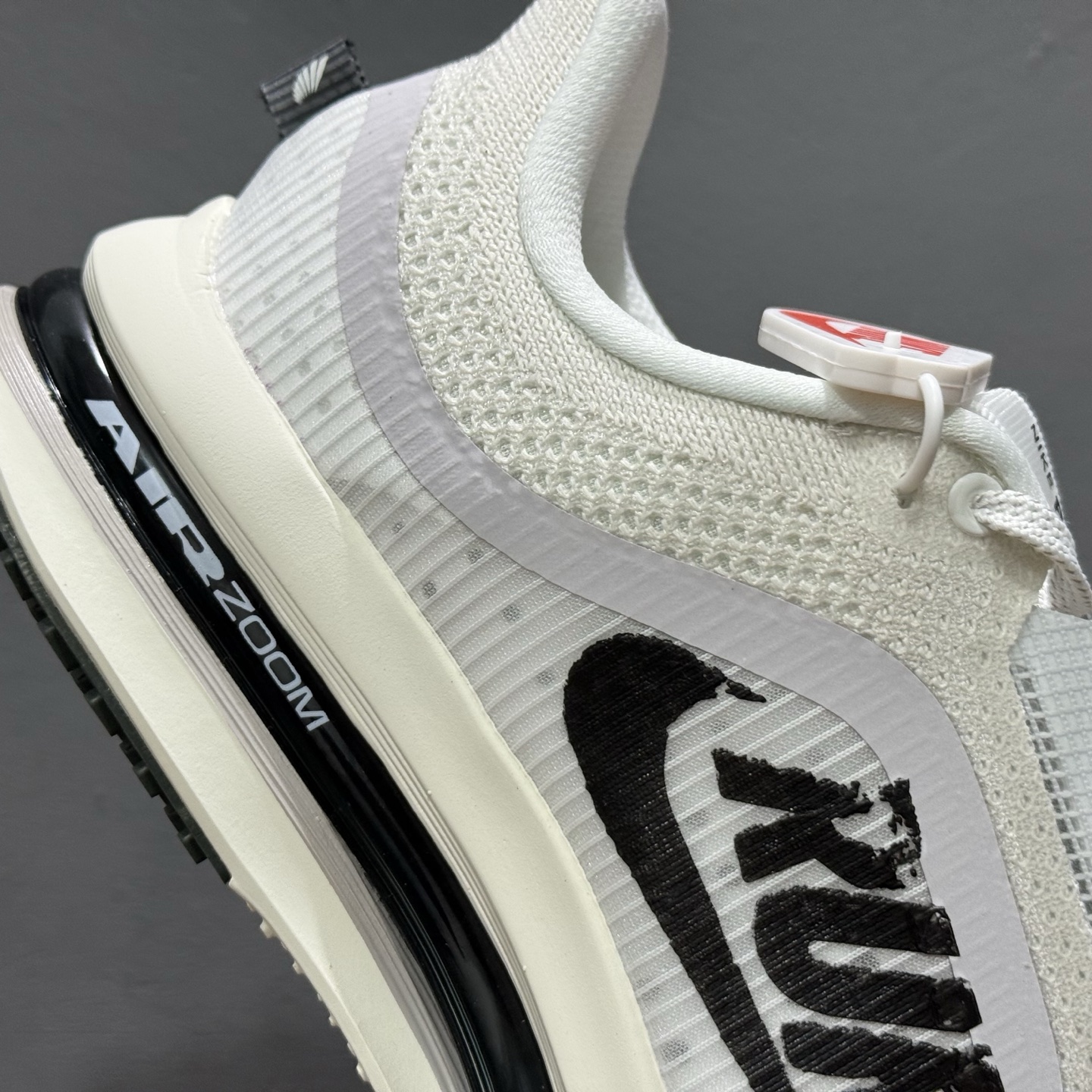 Nike Air Zoom Pegasus Premium 耐克 新款气垫缓震休闲跑步鞋 IH2288-001