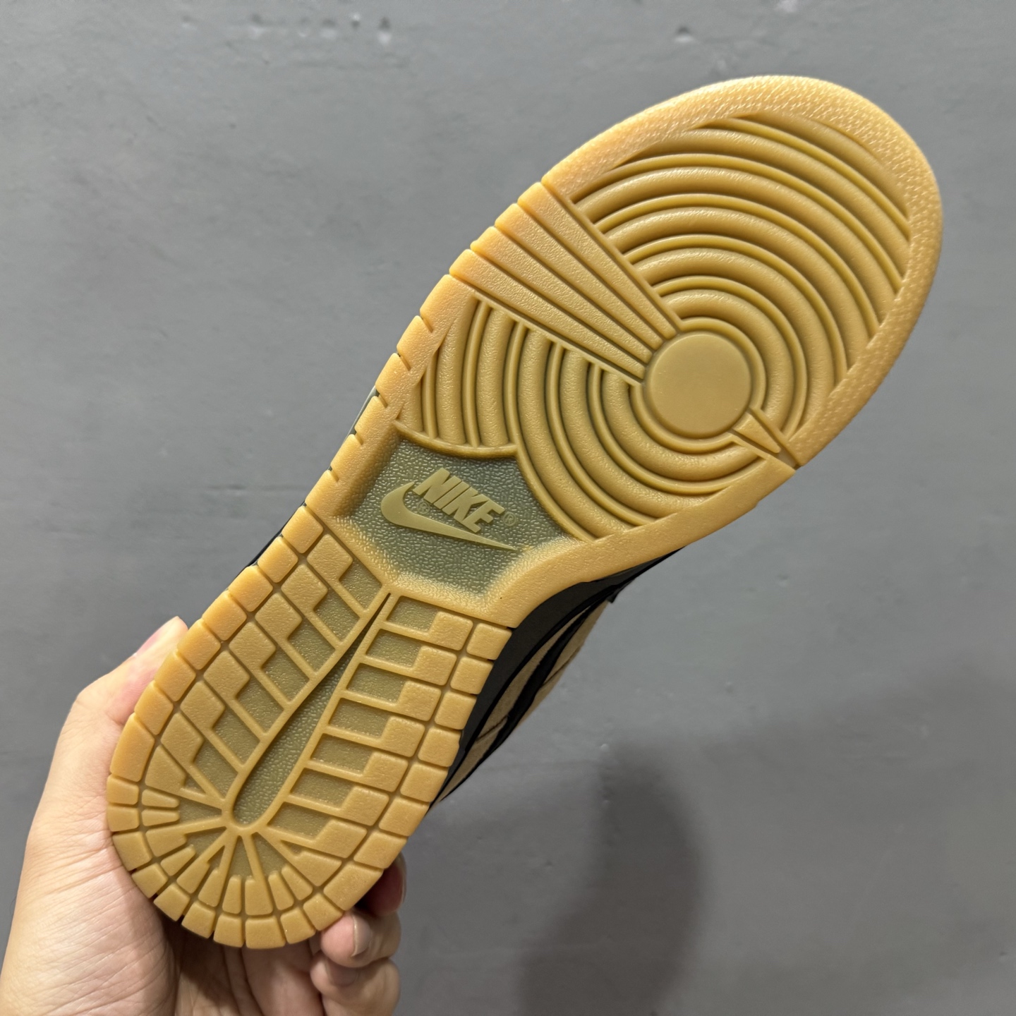 Nike SB Dunk Low Pro B ”Parachute Beige” 沙漠卡其 低帮休闲板鞋 HJ0367-200