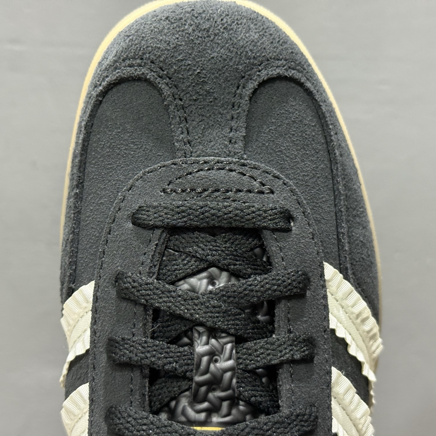 Adidas originals Gazelle Indoor 复古单品 JS1412-101