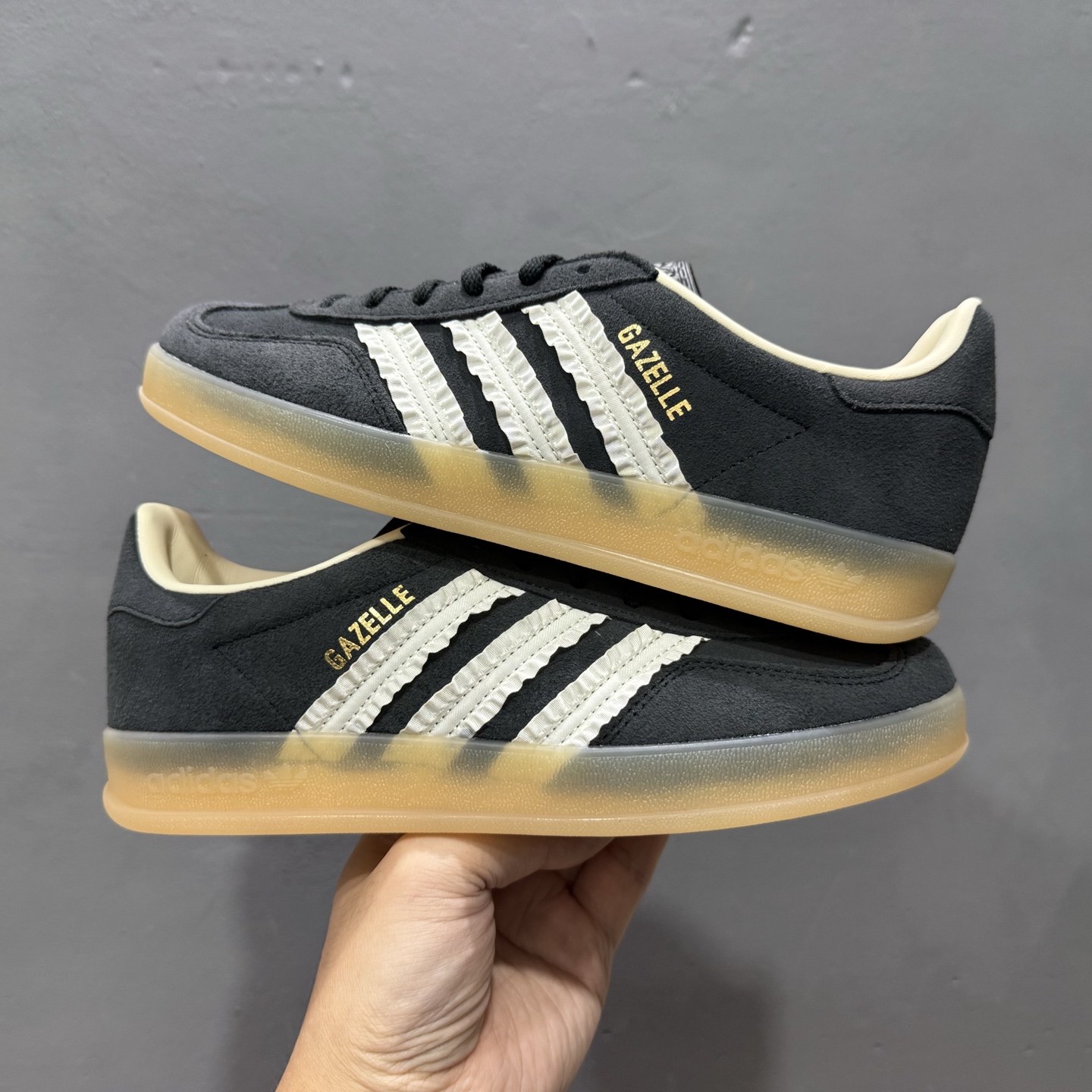 Adidas originals Gazelle Indoor 复古单品 JS1412-101