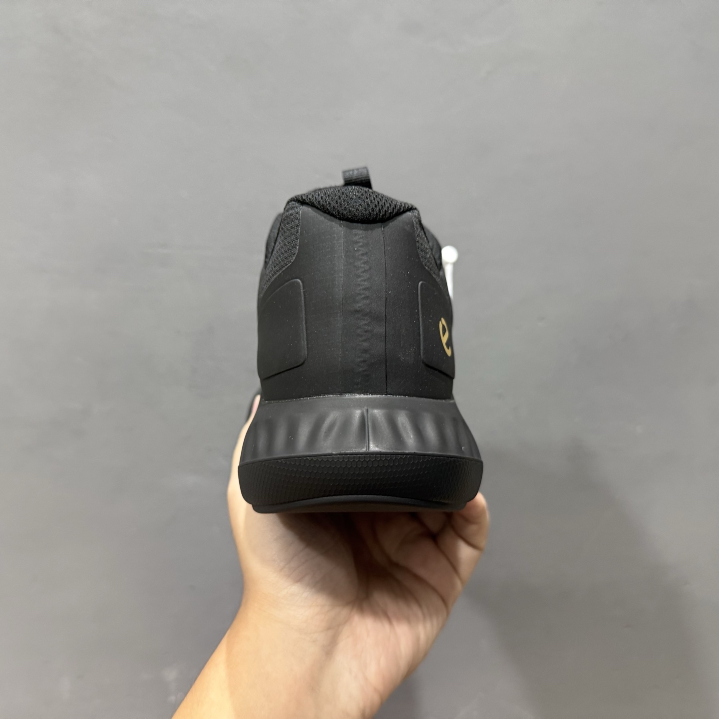 Ecco爱步男鞋百搭运动鞋男款 四季款阿甘鞋休闲华夫鞋复古跑鞋 875825