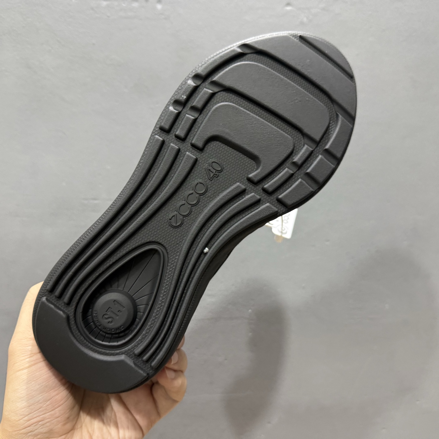 Ecco爱步男鞋百搭运动鞋男款 四季款阿甘鞋休闲华夫鞋复古跑鞋 875825