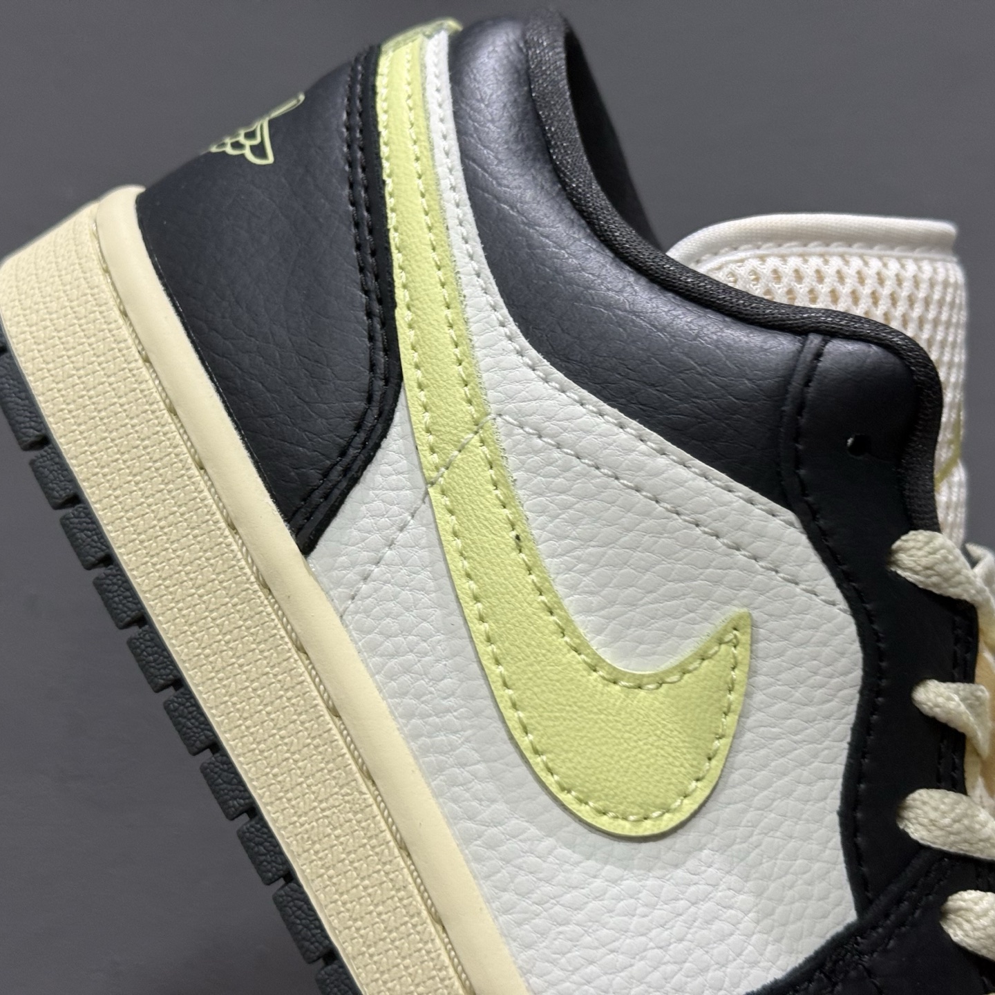 原装裸鞋级 市面最高工艺产物 Air Jordan 1 Low黑绿撞色 HQ3009-003