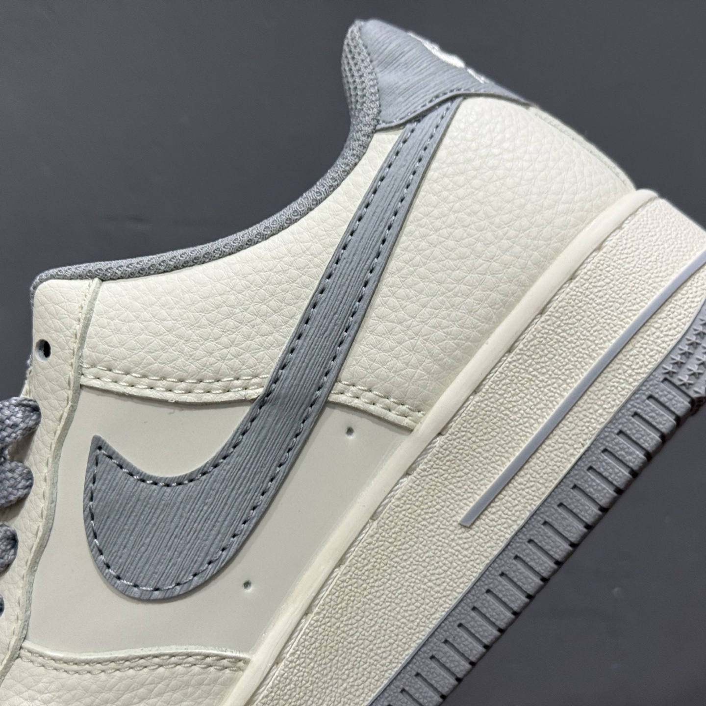 Air Force 1 '07 Low 米白灰 SM6668-106