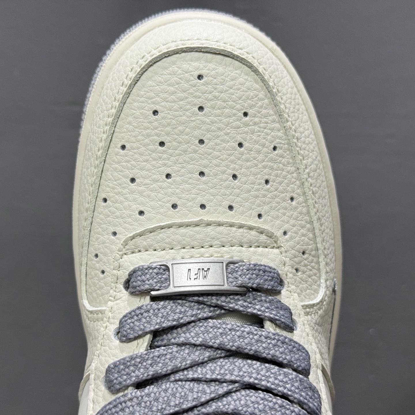 Air Force 1 '07 Low 米白灰 SM6668-106