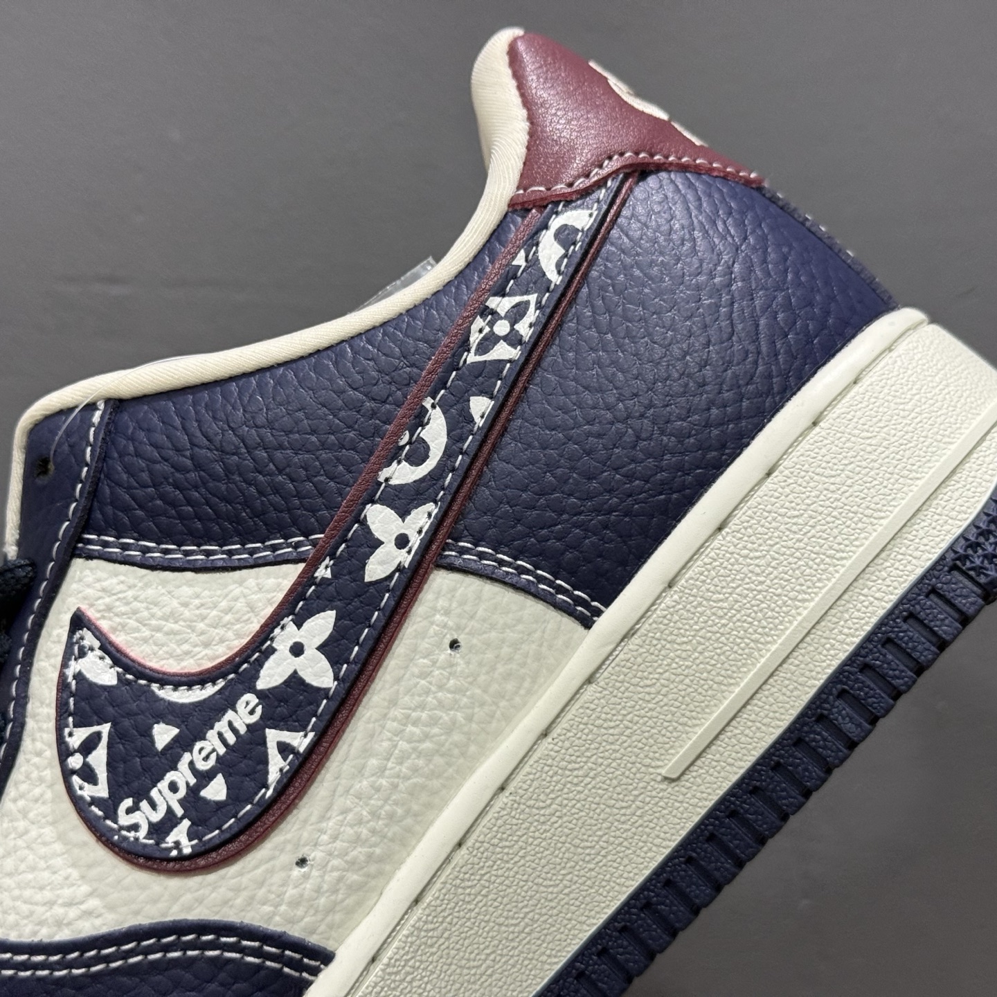 Nike Air Force 1 Low Supreme联名 YF9511-801