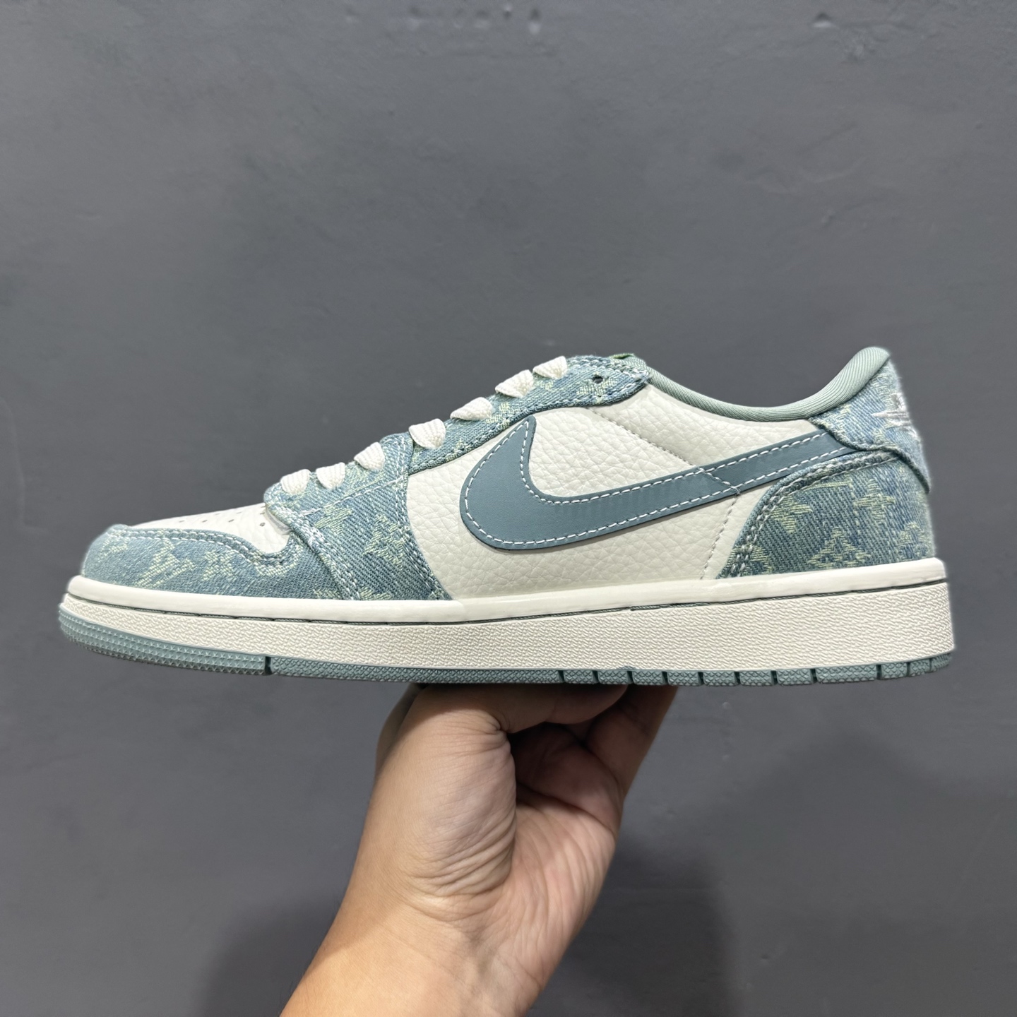 Fragment x Travis Scott x LV Air Jordan 1 Low 三方联名倒钩 SC0601-057