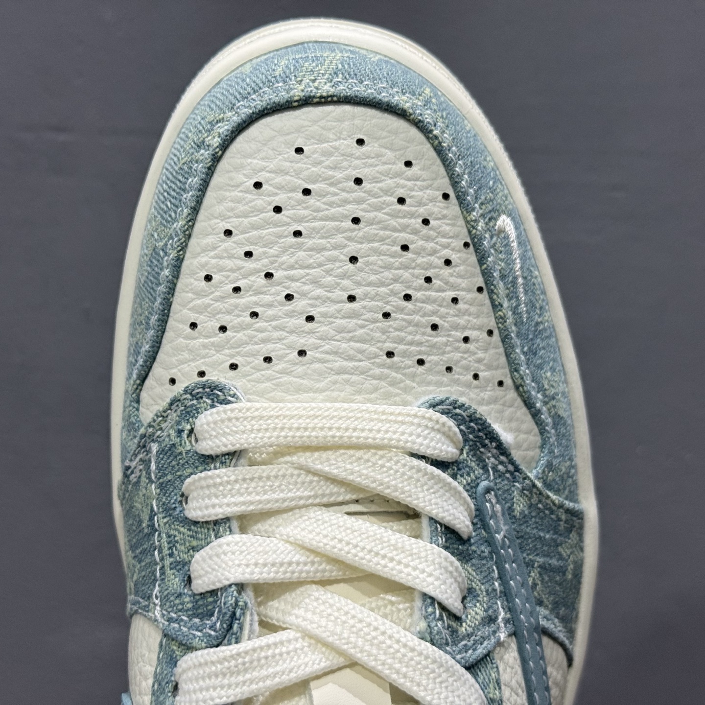 Fragment x Travis Scott x LV Air Jordan 1 Low 三方联名倒钩 SC0601-057