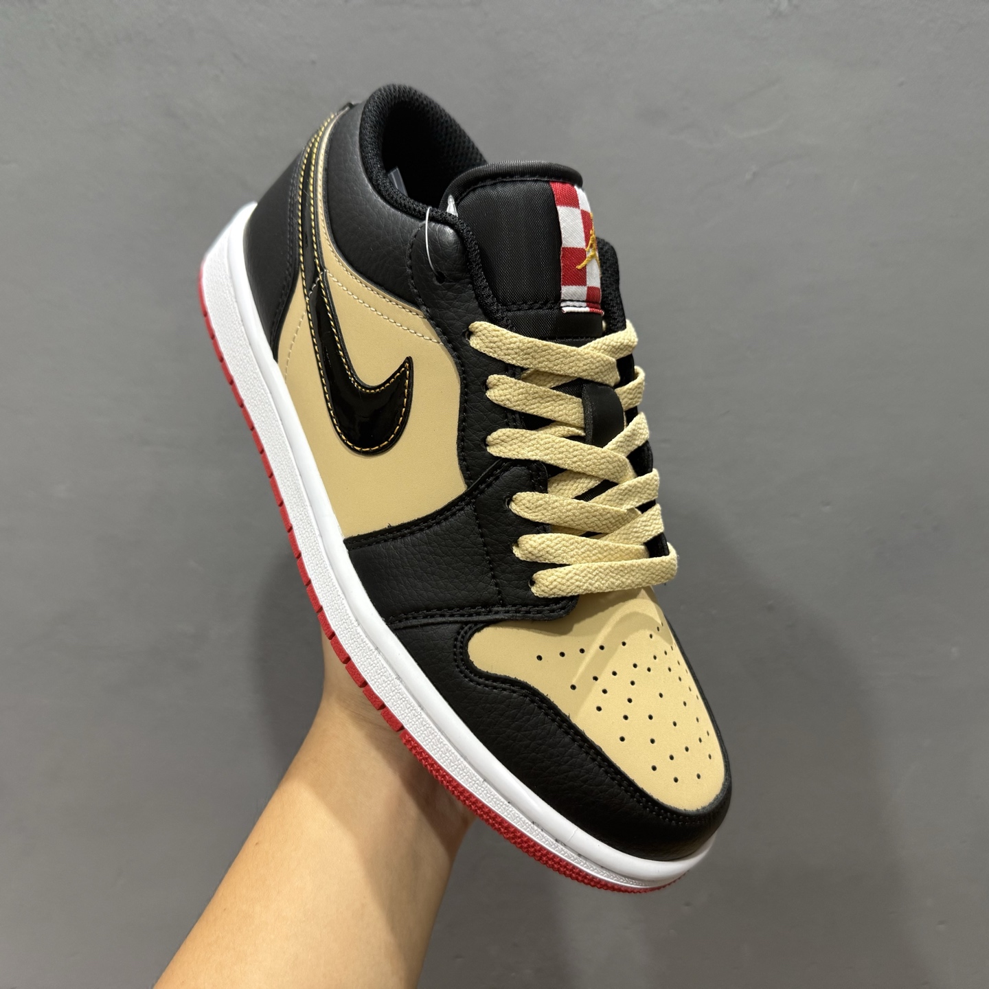 Air Jordan 1 Low 棕褐黑 HQ2016-200