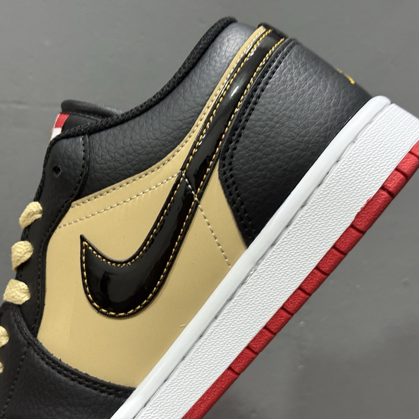 Air Jordan 1 Low 棕褐黑 HQ2016-200