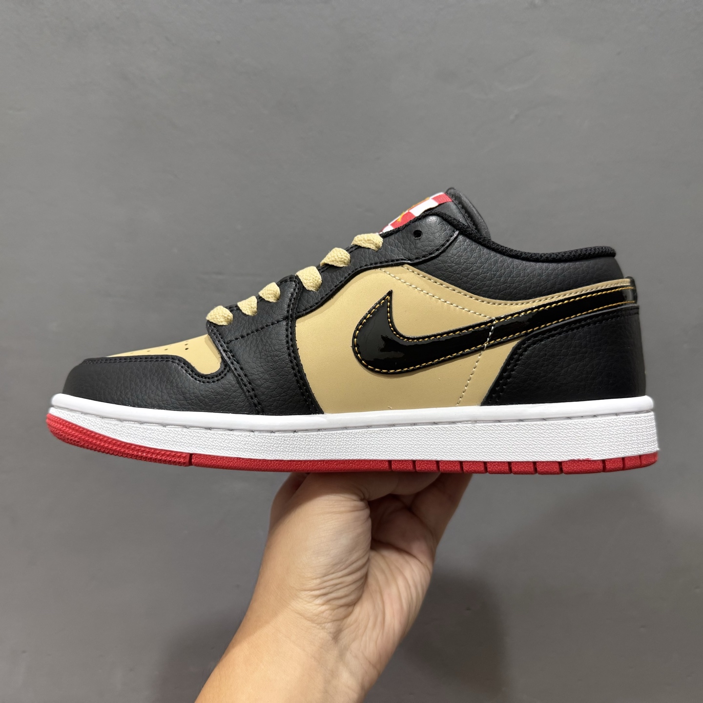 Air Jordan 1 Low 棕褐黑 HQ2016-200