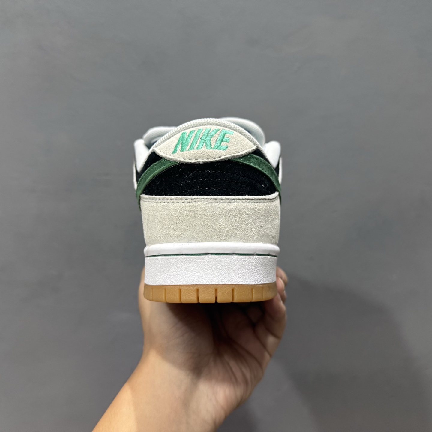Nike Dunk SB 摩卡 米黑拼深绿 HF3704-001