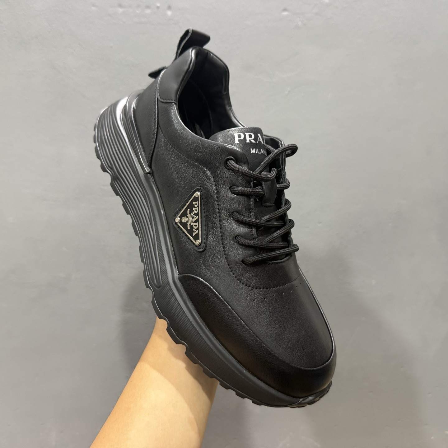新货#PRADA普拉达 厚底徽标系带运动休闲男鞋系列