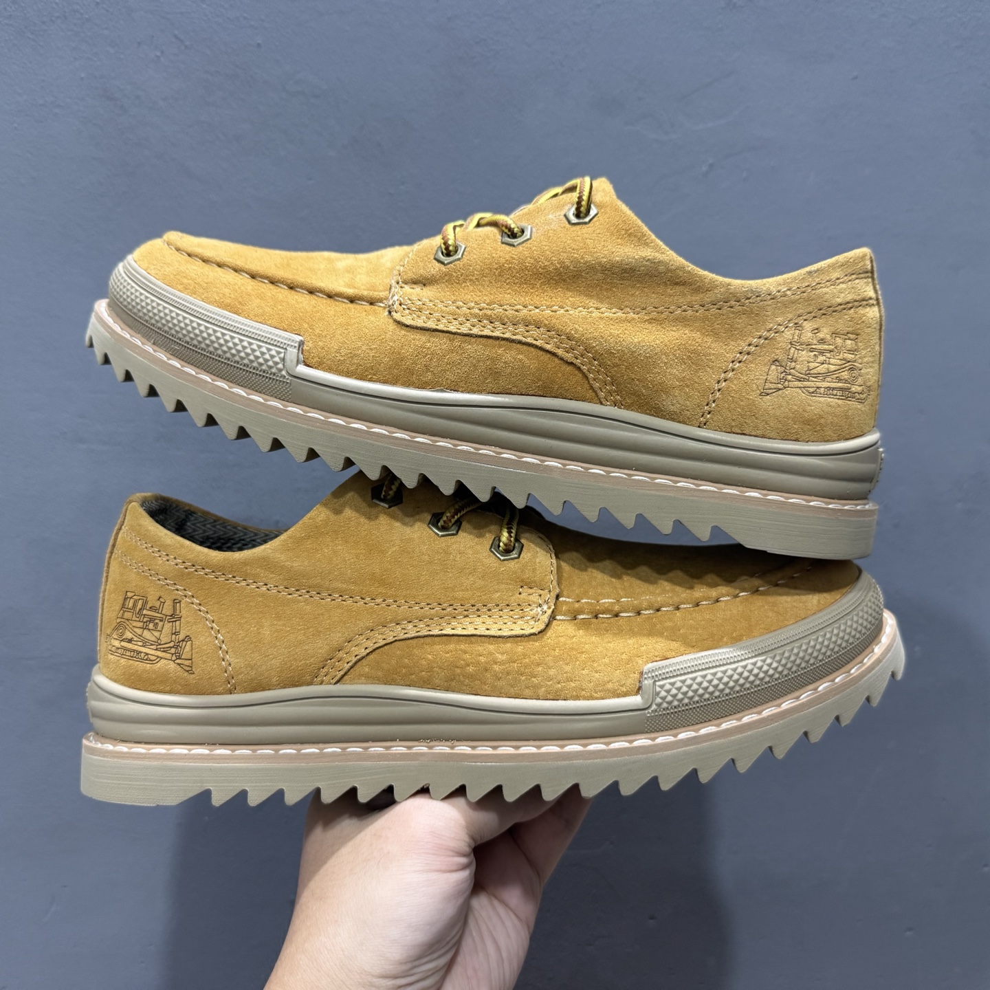 2025秋冬新款CAT硬汉推土机品牌·卡特Tramp Hike Low款户外休闲低帮男鞋