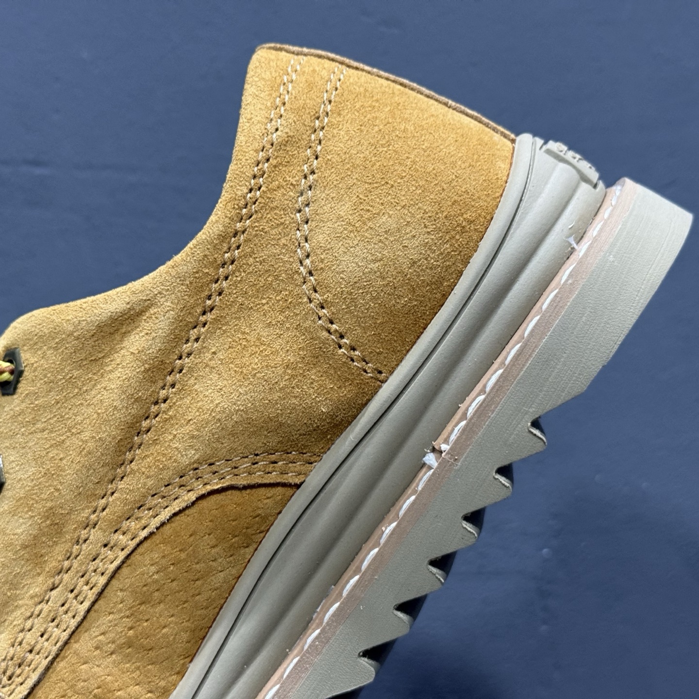 2025秋冬新款CAT硬汉推土机品牌·卡特Tramp Hike Low款户外休闲低帮男鞋