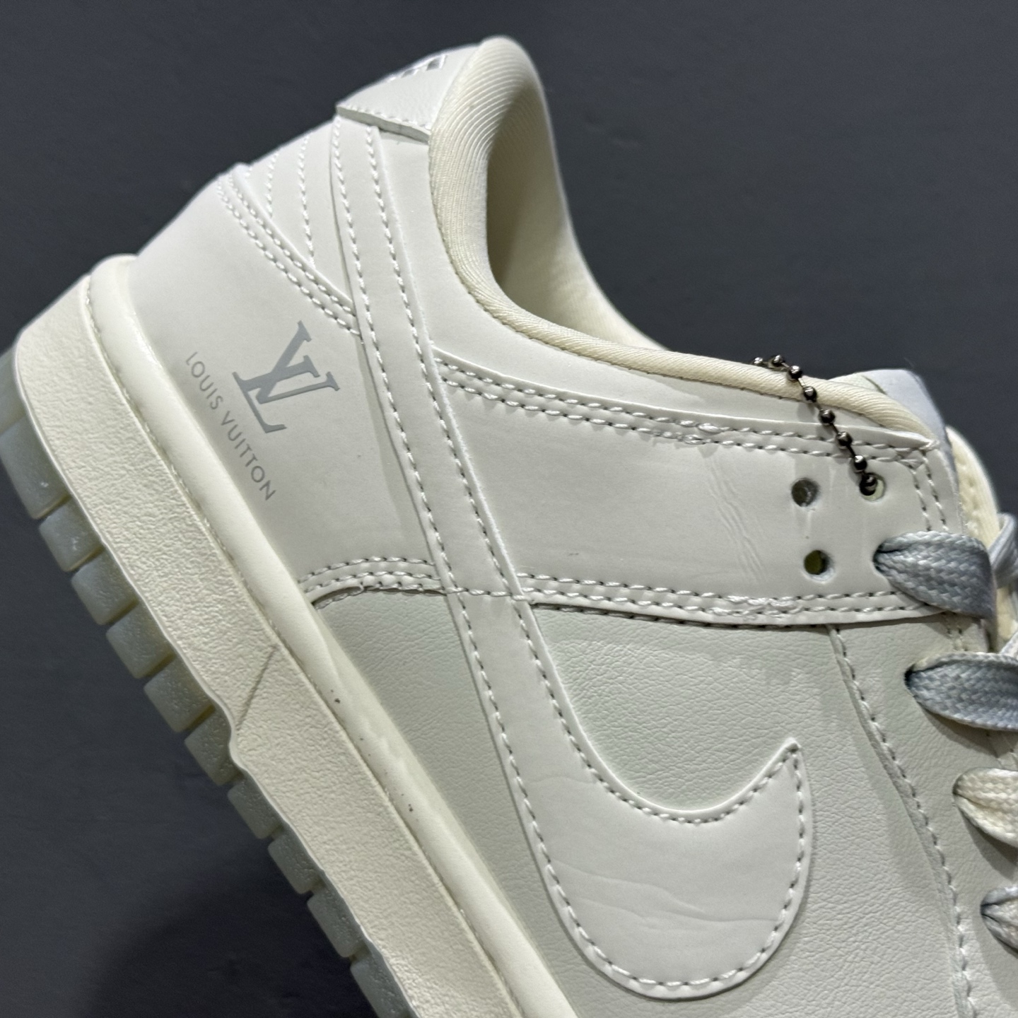 Louis Vuitton x Nike Dunk Low 米灰双勾水晶底 XX3168-190