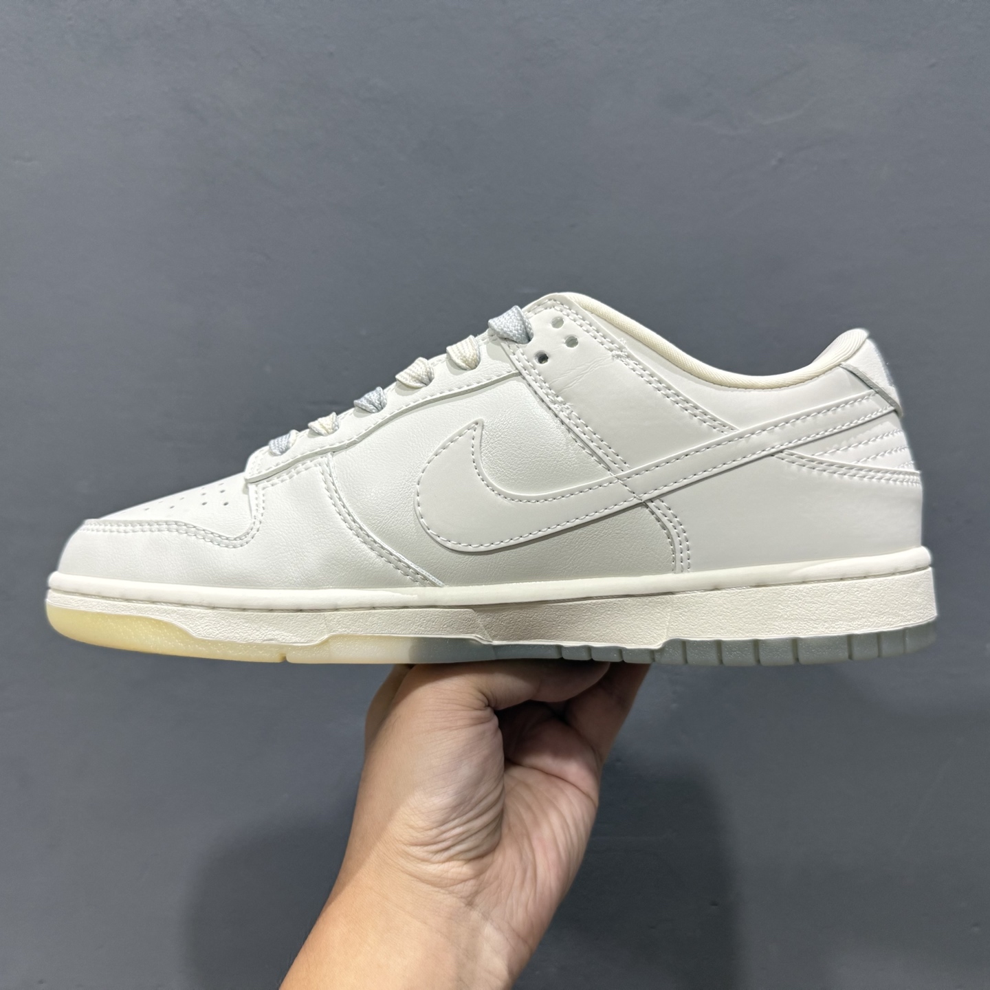Louis Vuitton x Nike Dunk Low 米灰双勾水晶底 XX3168-190
