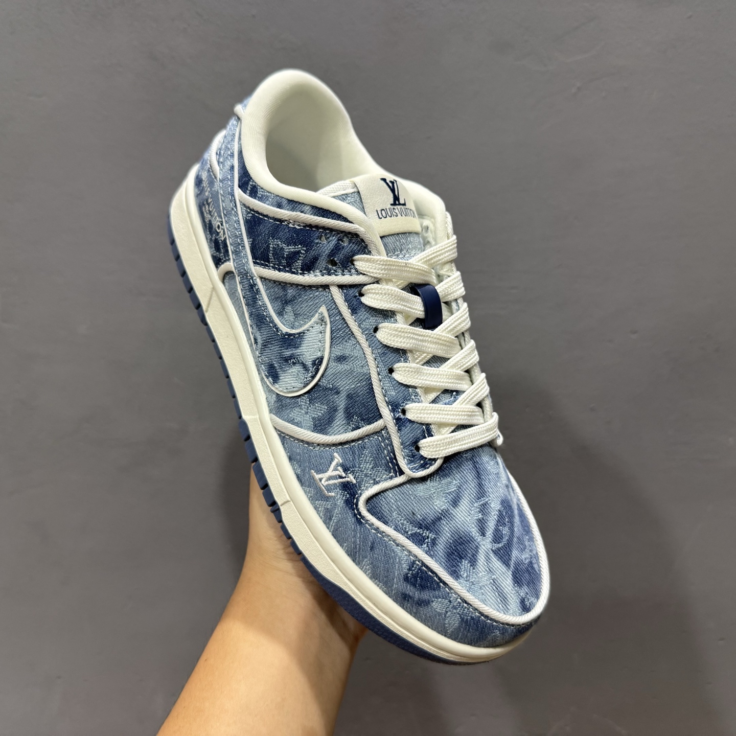 Louis Vuitton x Nike Dunk Low 淡蓝牛仔 SC0601-468