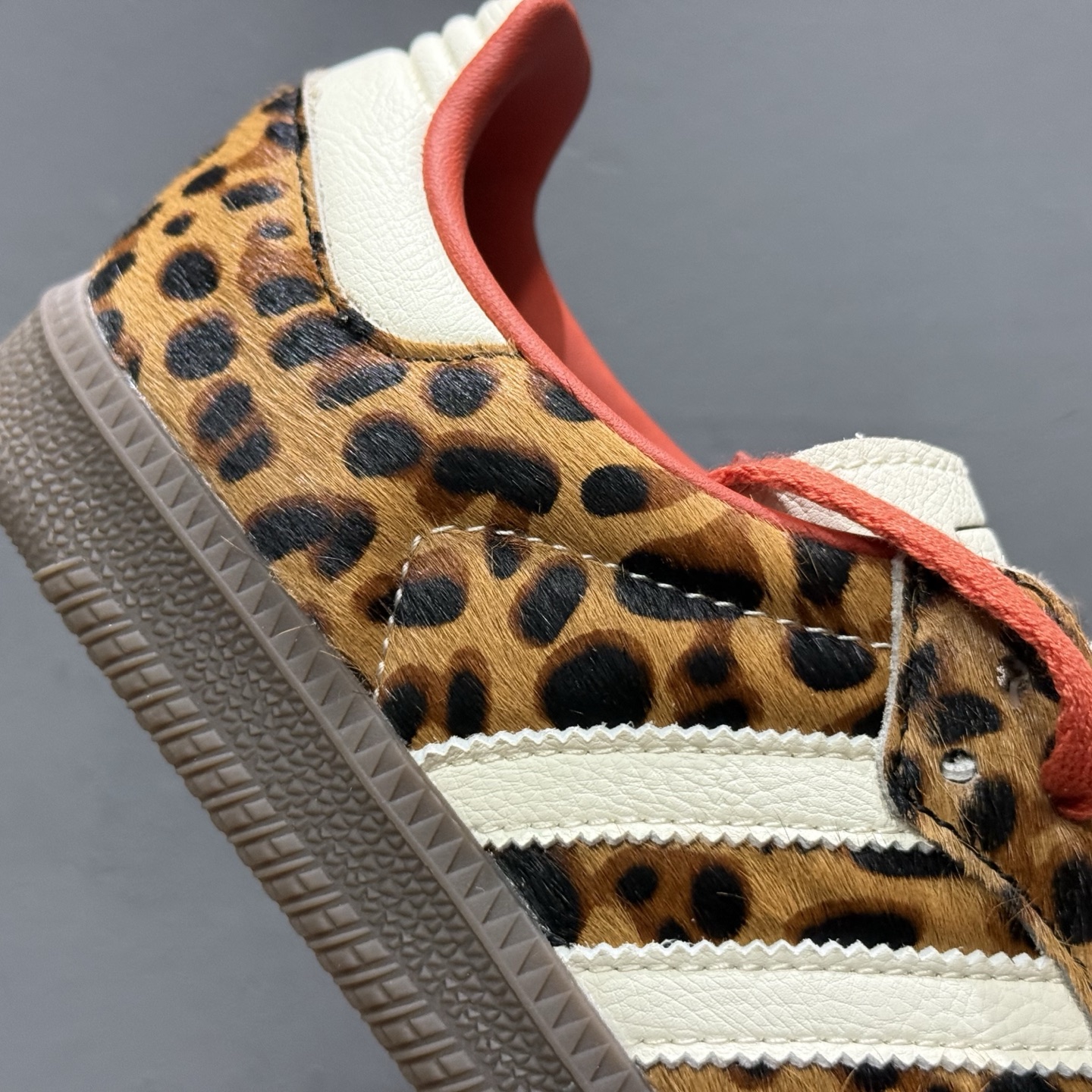 Adidas SAMBA OG W 三叶草休闲防滑耐磨低帮板鞋 JI2734-101