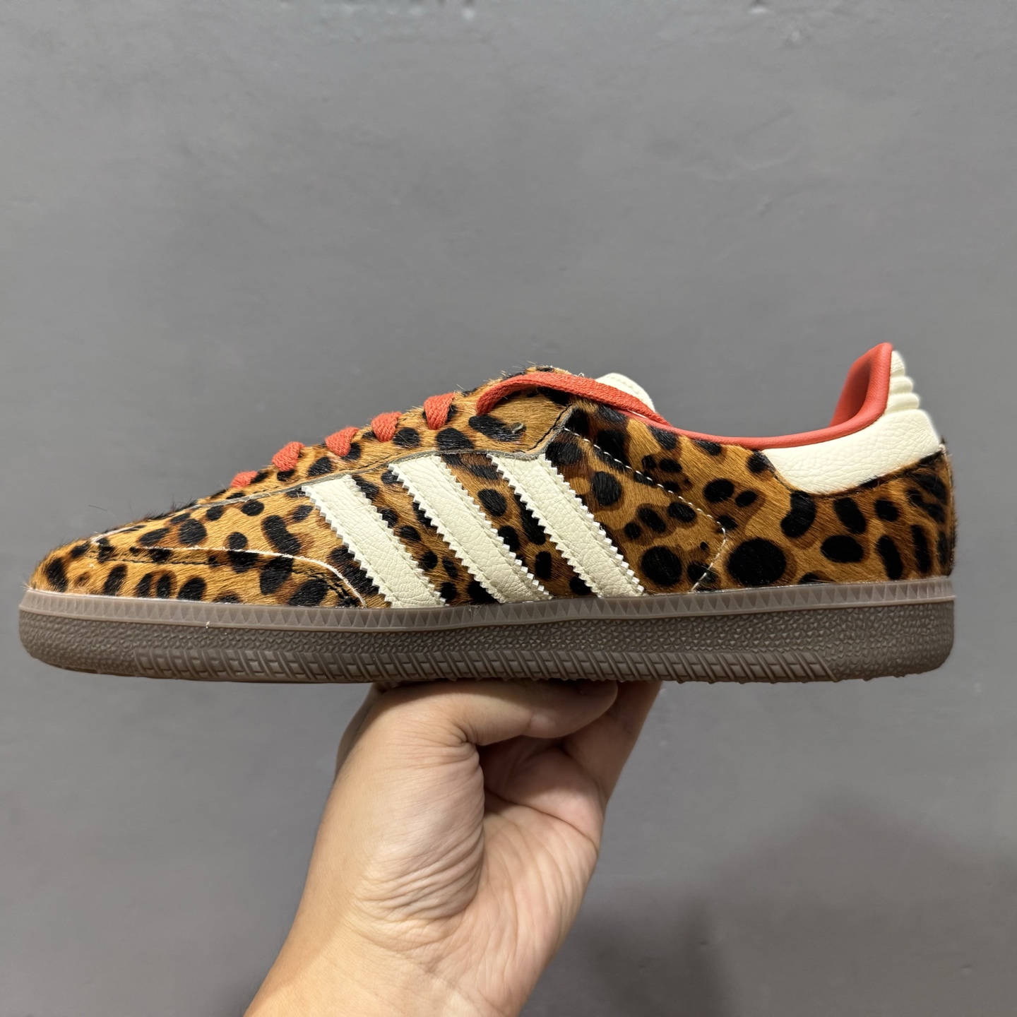 Adidas SAMBA OG W 三叶草休闲防滑耐磨低帮板鞋 JI2734-101
