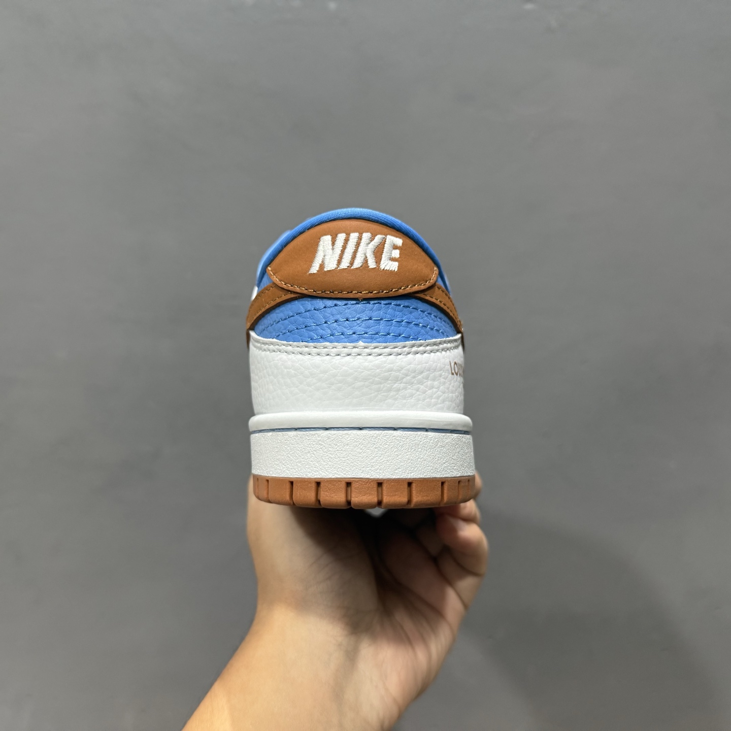 Nike SB Dunk Low LV联名 白灰棕蓝 周年高端定制 低帮休闲板鞋 SC0601-474