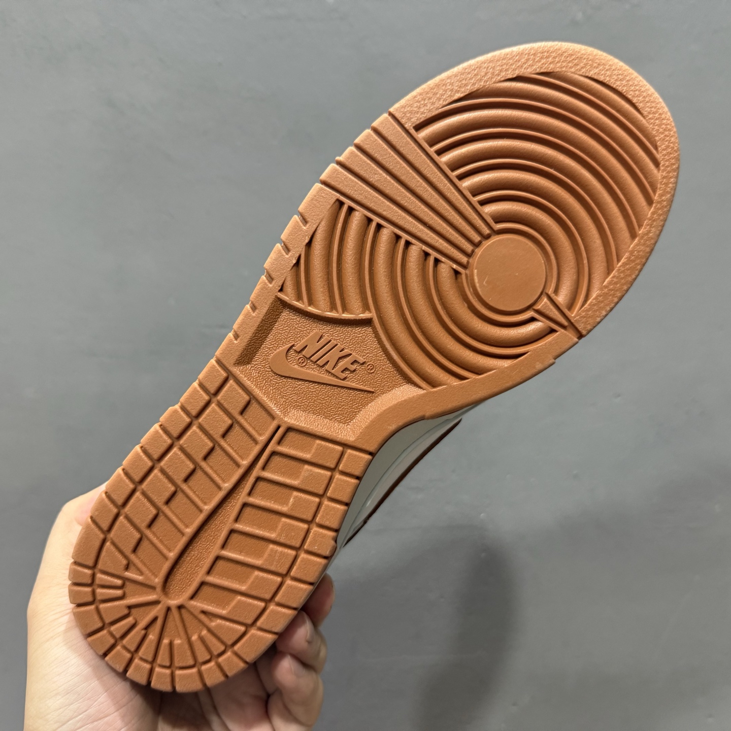 Nike SB Dunk Low LV联名 白灰棕蓝 周年高端定制 低帮休闲板鞋 SC0601-474