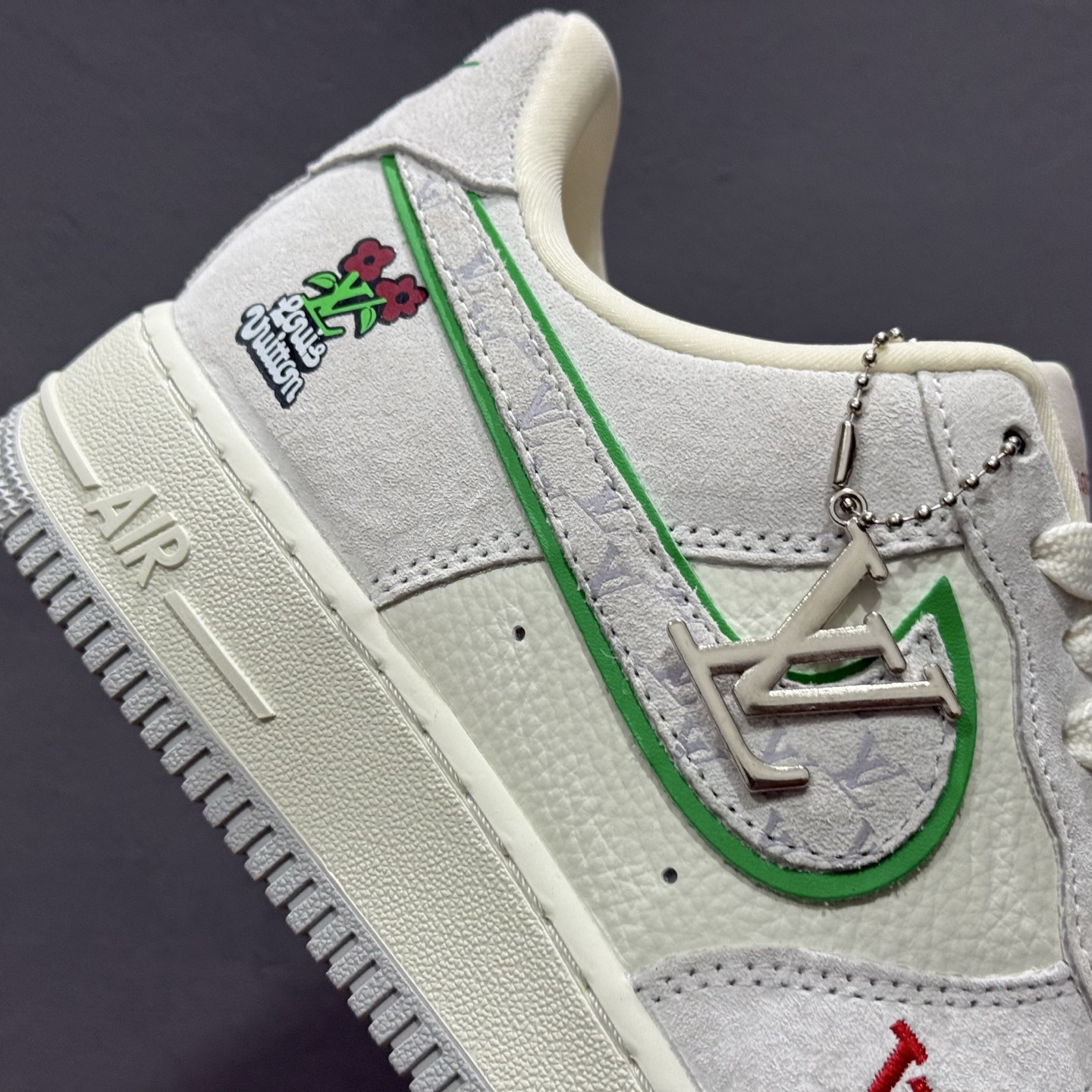 Nike Air Force 1'07 Low LV联名 白灰红 空军一号低帮休闲板鞋 YF9511-802