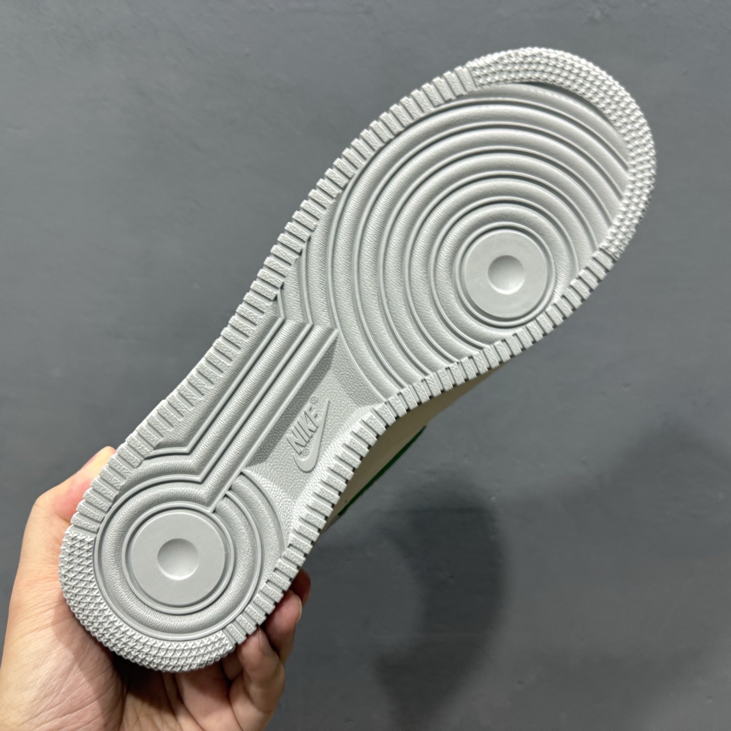 Nike Air Force 1'07 Low LV联名 白灰红 空军一号低帮休闲板鞋 YF9511-802