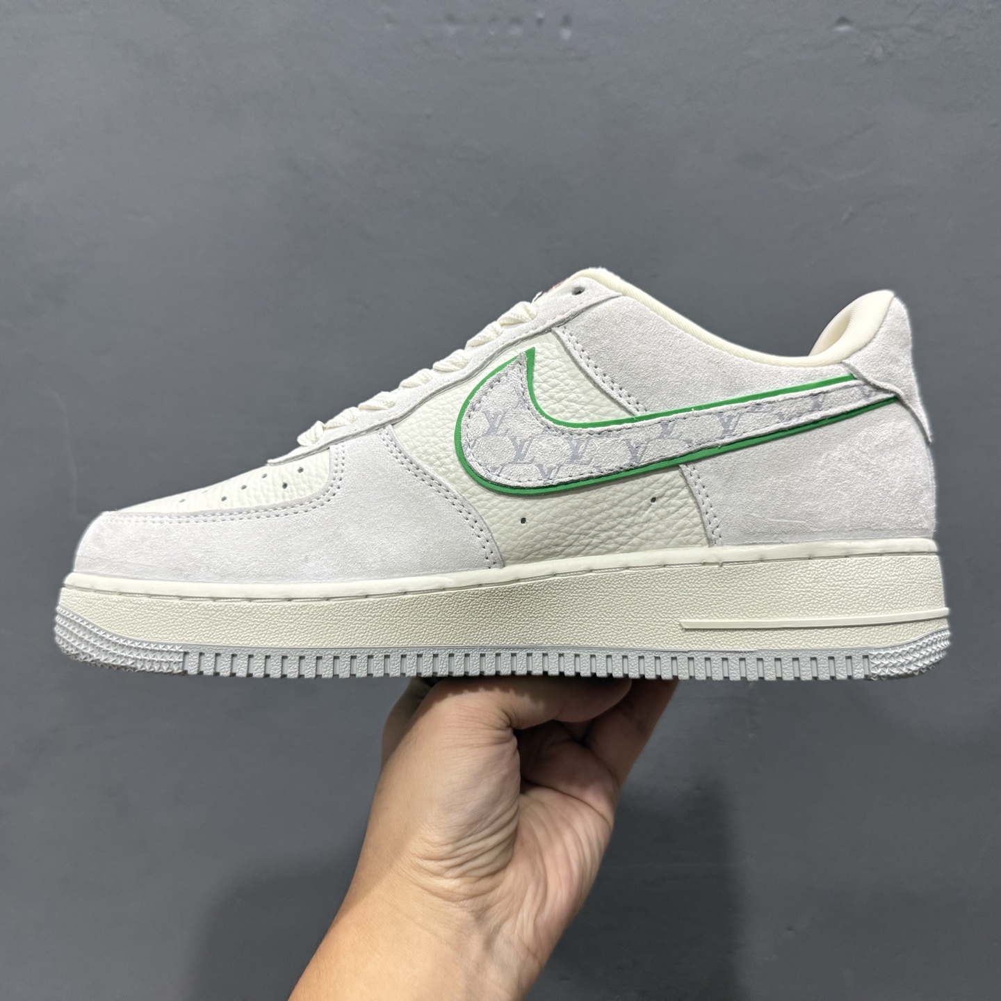 Nike Air Force 1'07 Low LV联名 白灰红 空军一号低帮休闲板鞋 YF9511-802
