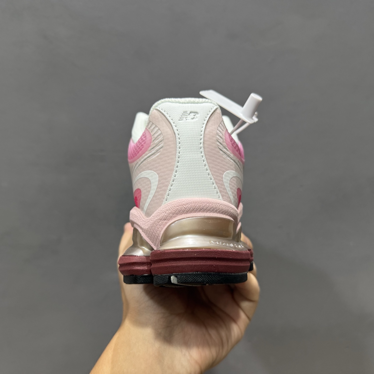 ￥220 New Balance 2000复古老爹风休闲运动慢跑鞋 U2000PBC