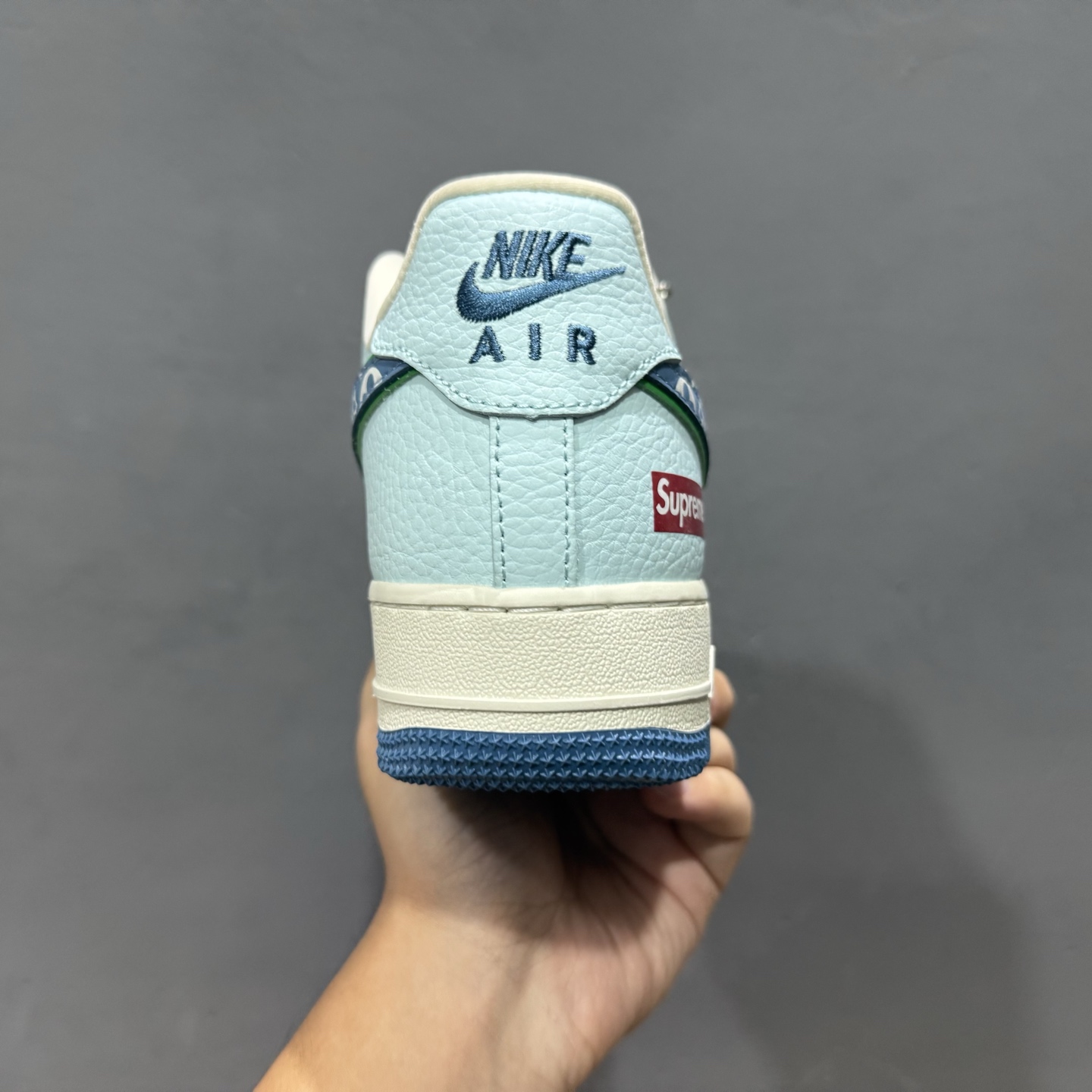 Nike Air Force 1'07 Low LV联名 白蓝 空军一号低帮休闲板鞋 YF9511-809-High Quatity Cheap Brand wholesale wholesaler seller Clothes Bags handbags Sneakers Top Fashion Clothing Shoes from China Factory Chinese suppliers best Quality Beautiful Price Nike Air Force 1'07 Low LV联名 白蓝 空军一号低帮休闲板鞋 YF9511-809