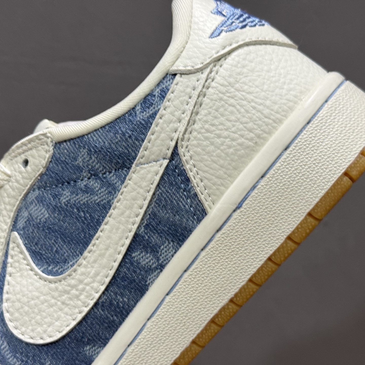 Travis Scott x Fragment Design x Air Jordan 1 Low SP AJ1 乔1 LV联名 白蓝牛仔 低帮文化休闲板鞋 SC0601-053