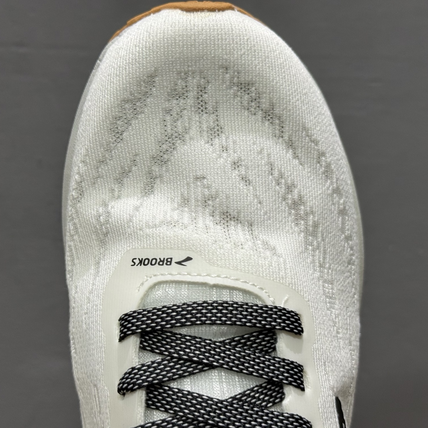 180 外贸热款专供 Brooks 布鲁克斯 Gho 17 网面运动鞋 1104421D048 6201