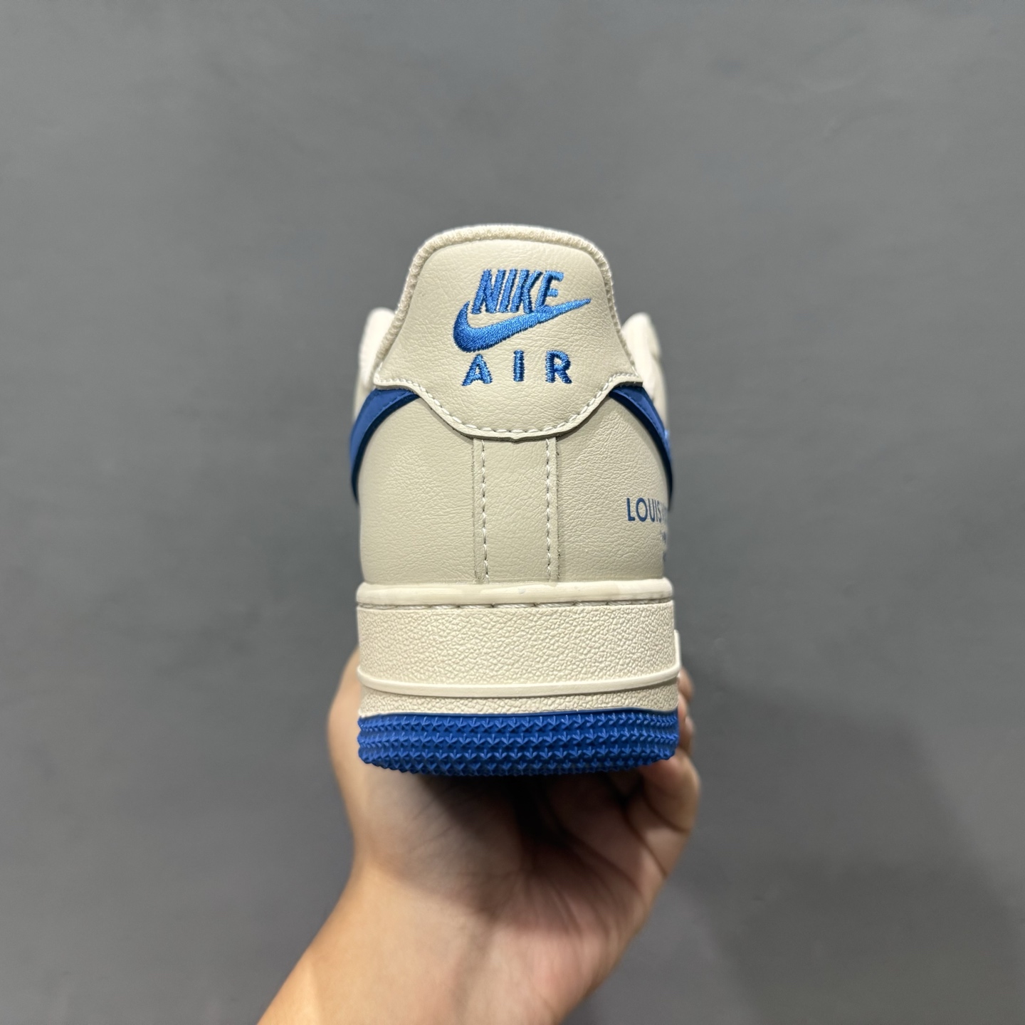 Louis Vuitton x Nike Air Force 1 网面拼接米蓝 QW5836-025