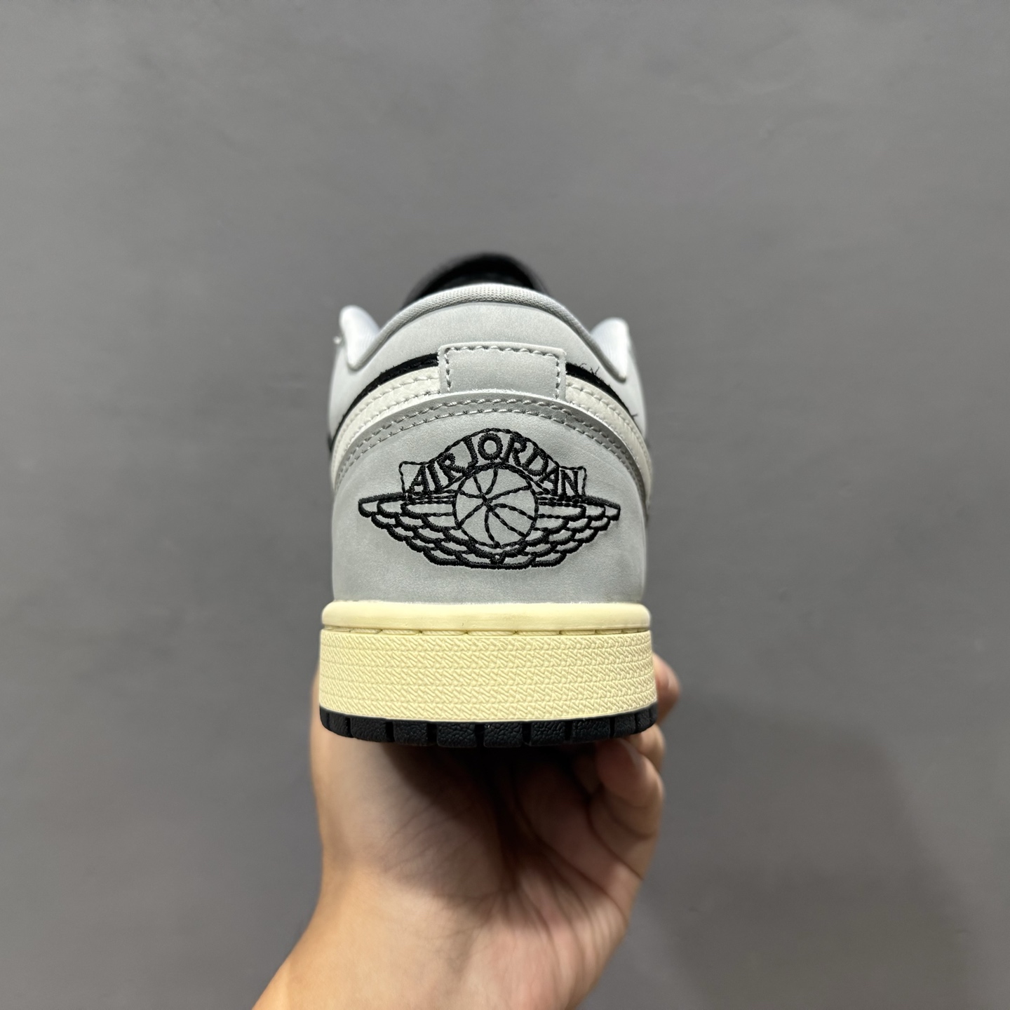 过验版本 Air Jordan 1 Low AJ1 乔1灰黑配色 低帮复古文化篮球鞋 HQ2010-012