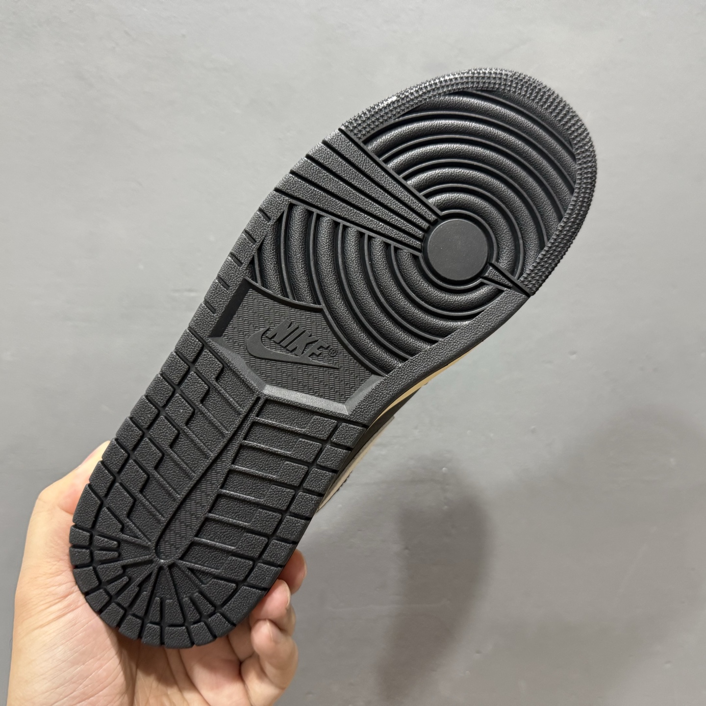 过验版本 Air Jordan 1 Low AJ1 乔1灰黑配色 低帮复古文化篮球鞋 HQ2010-012