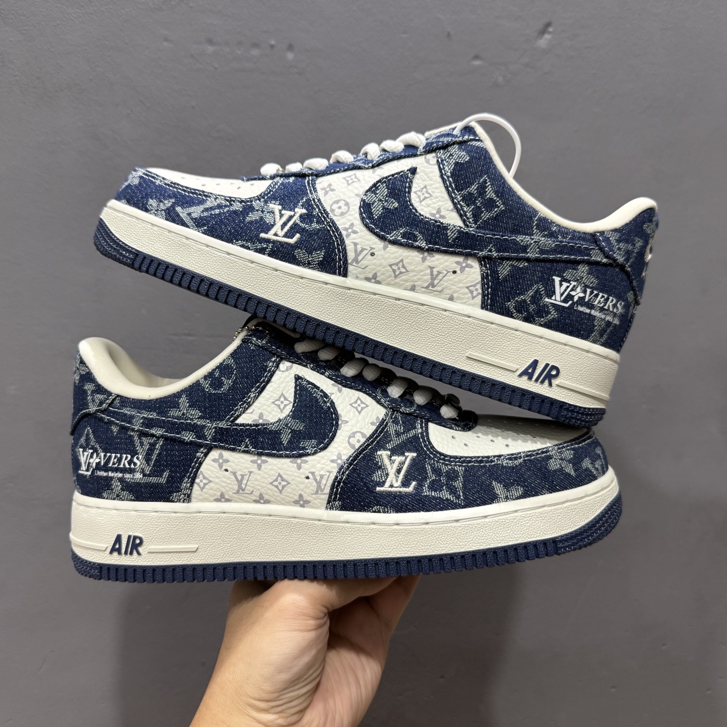 Louis Vuitton x NIke Air Force 1 白蓝 YF9511-811