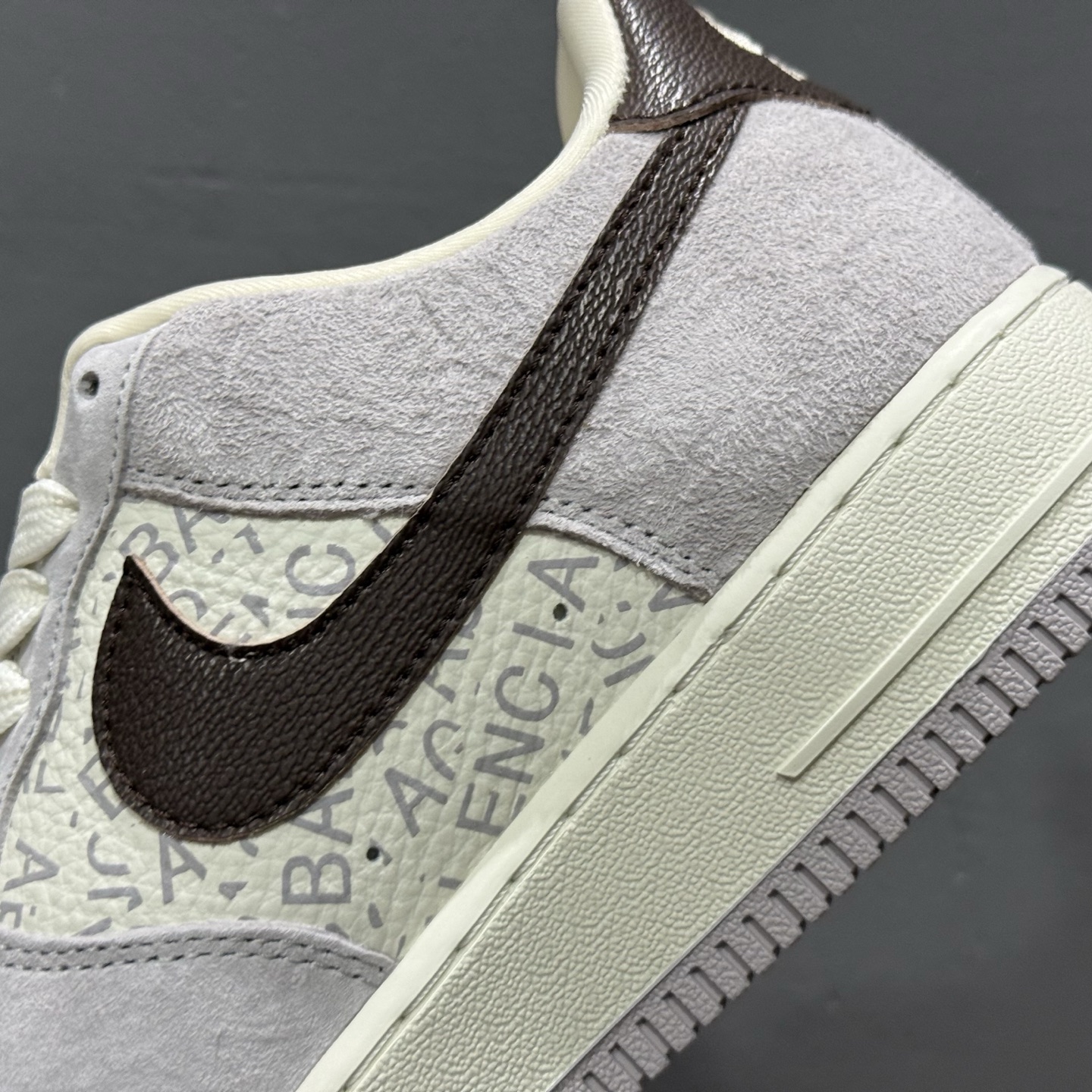 260 Balenciaga x NIke Air Force 1 白棕 YF9511-806