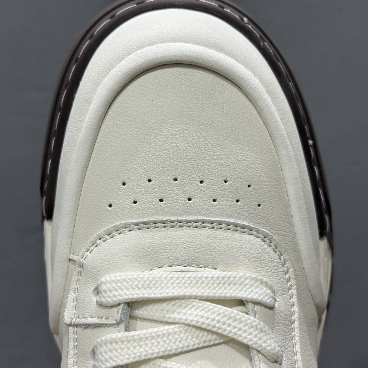 420 新货PRADA 普拉达 厚底徽标 低帮休闲运动鞋-Chinese UA Cheap High Quatity Brand Clothes Bags handbags Sneakers wholesale wholesaler seller from China Factory suppliers Fashion Clothing Shoes best Quality Beautiful Price 420 新货PRADA 普拉达 厚底徽标 低帮休闲运动鞋