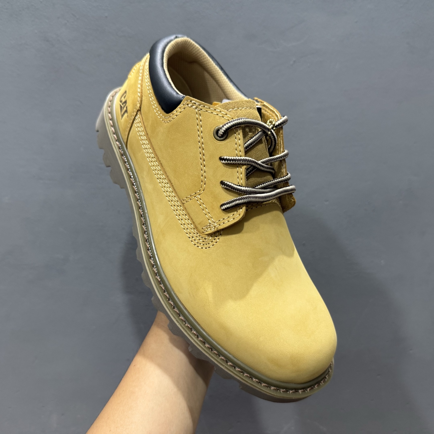 280 25款官方同步CAT/卡特 户外工装轻底低帮休闲系带大黄靴系列