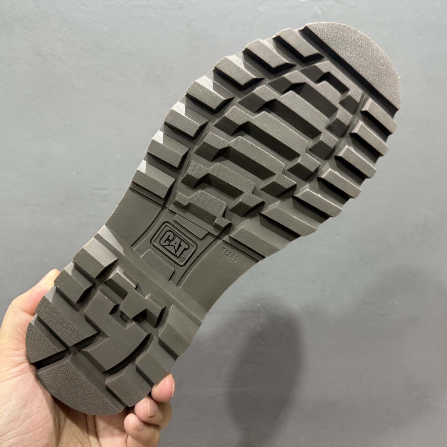 280 25款官方同步CAT/卡特 户外工装轻底低帮休闲系带大黄靴系列