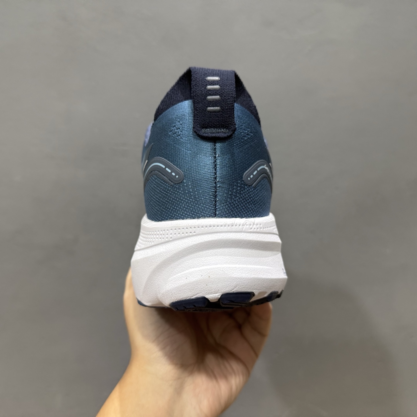 180 亚瑟士Asics Gel-Sonoma 低帮跑步鞋 1011c054-401