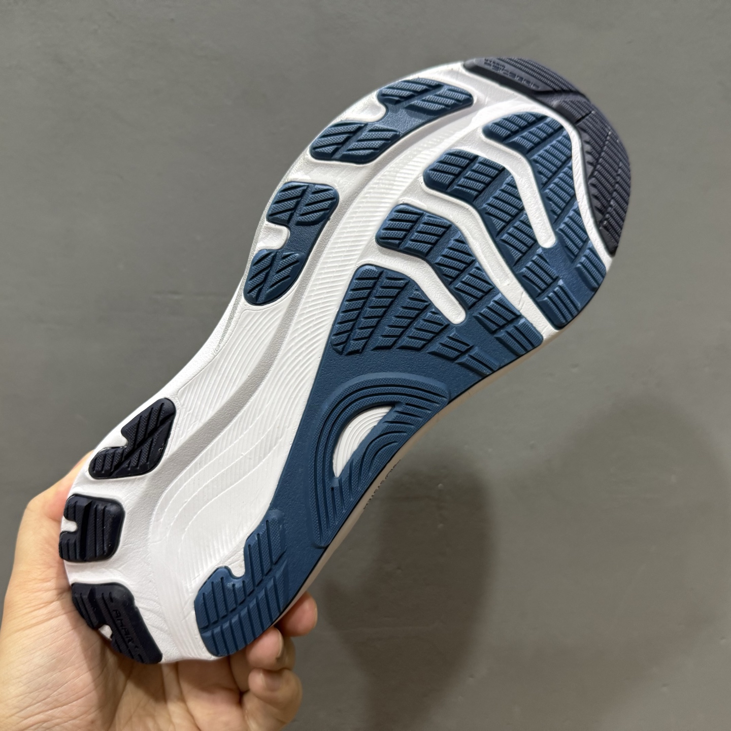 180 亚瑟士Asics Gel-Sonoma 低帮跑步鞋 1011c054-401