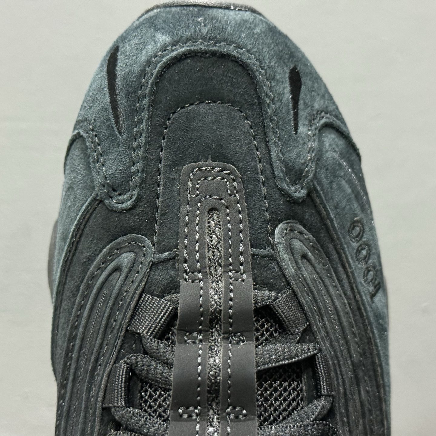 ￥240 New Balance 1000系列 复古老爹风低帮休闲运动跑步鞋 M1000LA