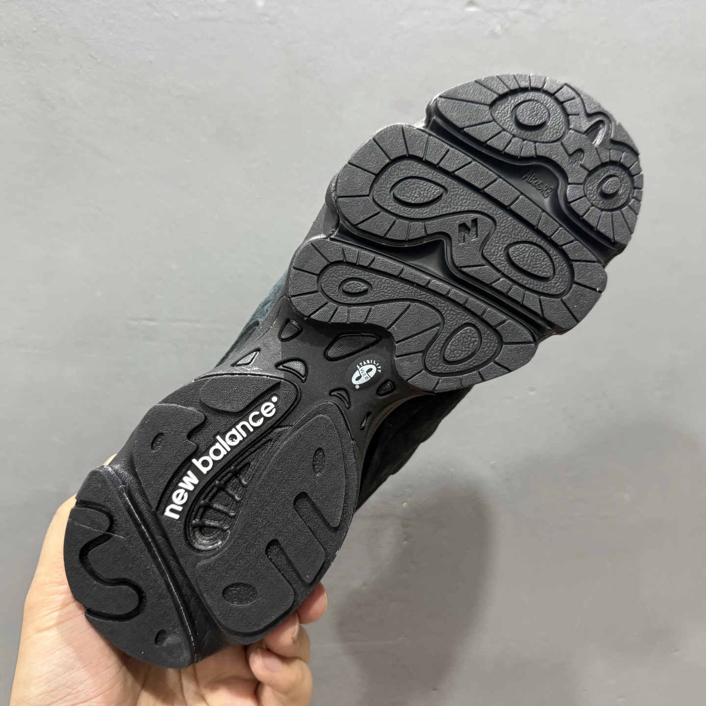 ￥240 New Balance 1000系列 复古老爹风低帮休闲运动跑步鞋 M1000LA