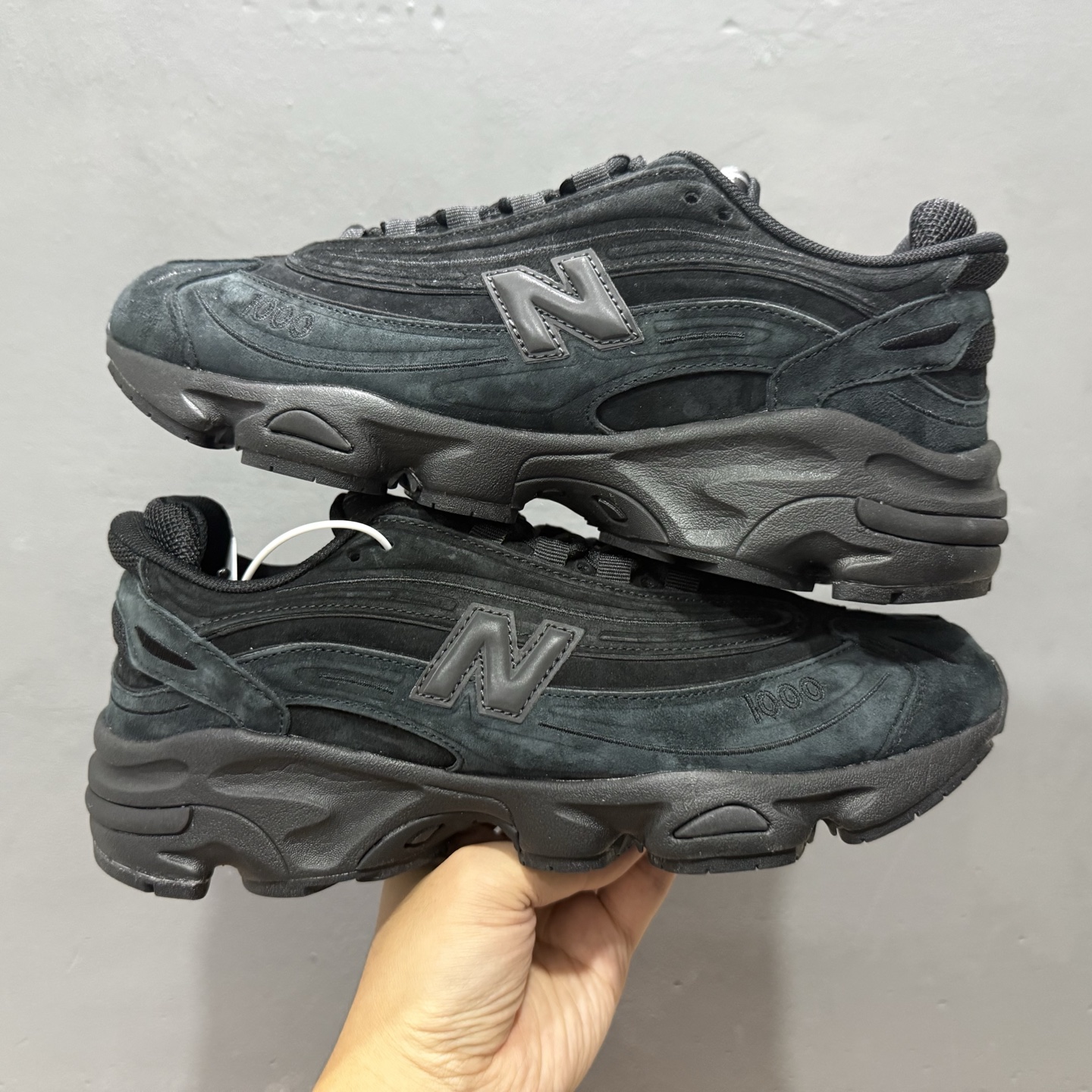 ￥240 New Balance 1000系列 复古老爹风低帮休闲运动跑步鞋 M1000LA