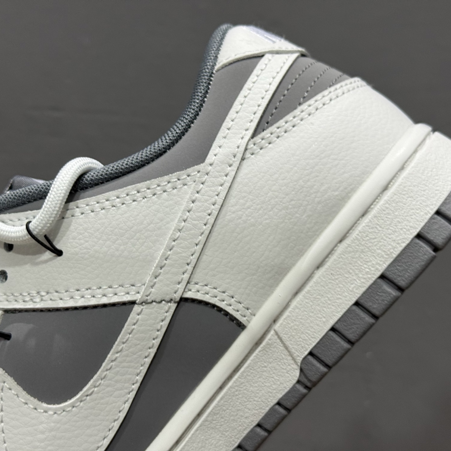 Nike Dunk Low 封狼居胥 白灰 当白与灰化作鞋身主调 WG0528-111